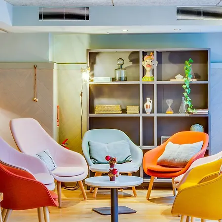 Hotel Petit Palace Tres